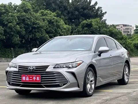 2019 Toyota Avalon 2.0L Luxury VI