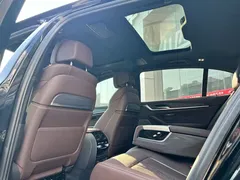 2021 BMW 5 Series 5 530Li M, чёрный — фото 5
