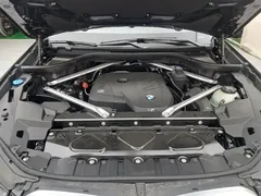 2025 BMW X5 xDrive 30Li M, чёрный — фото 16