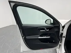 2022 Mercedes-Benz C-Class C 200 L Sport, белый — фото 12