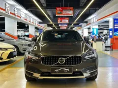 2022 Volvo V90 Cross Country B5 AWD — фото 2