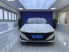 2022 Hyundai Elantra 1.5L CVT LUX Premium, белый — фото 2