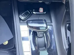 2022 Hyundai Elantra 1.5L CVT LUX Premium, белый — фото 20