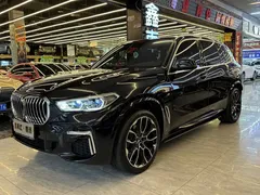 2023 BMW X5 xDrive 40Li M, чёрный — фото 1