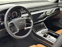 2022 Audi A8L Horch, чёрный — фото 21