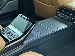 2022 Audi A8L Horch, чёрный — фото 29