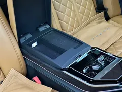 2022 Audi A8L Horch, чёрный — фото 30