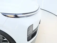 2025 Li Auto L8 Ultra, белый — фото 14