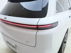 2025 Li Auto L8 Ultra, белый — фото 18