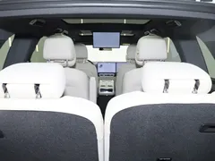 2025 Li Auto L8 Ultra, белый — фото 37