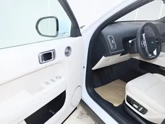 2025 Li Auto L7 Ultra, белый — фото 20