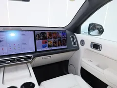 2025 Li Auto L7 Ultra, белый — фото 28