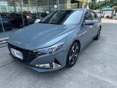 2021 Hyundai Elantra 1.5L CVT LUX Premium — фото 1
