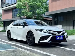 2022 Toyota Camry 2.0S, белый — фото 3