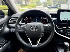 2022 Toyota Camry 2.0S, белый — фото 9