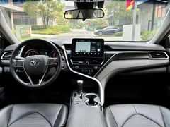 2022 Toyota Camry 2.0S, белый — фото 10