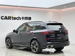 2022 BMW X5 40Li M, чёрный — фото 3