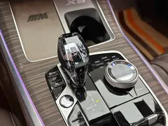 2022 BMW X5 40Li M, чёрный — фото 16