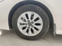 2021 Toyota Corolla TNGA 1.5L CVT Elite, белый — фото 6