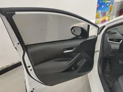 2021 Toyota Corolla TNGA 1.5L CVT Elite, белый — фото 7