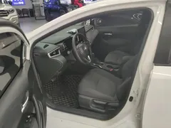 2021 Toyota Corolla TNGA 1.5L CVT Elite, белый — фото 9