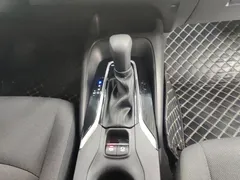 2021 Toyota Corolla TNGA 1.5L CVT Elite, белый — фото 16