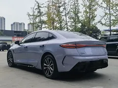 2025 BYD Seal 510 Standard, синий — фото 9