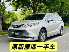 2021 Toyota Sienna 2.5L Hybrid Premium — фото 1