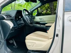 2021 Toyota Sienna 2.5L Hybrid Premium — фото 8