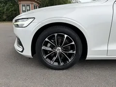 2021 Volvo S60 T4 Luxury, белый — фото 15