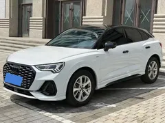 2022 Audi Q3 Sportback 35 TFSI, белый — фото 2