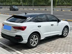 2022 Audi Q3 Sportback 35 TFSI, белый — фото 3