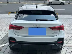 2022 Audi Q3 Sportback 35 TFSI, белый — фото 4