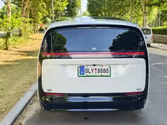 2025 Li Auto MEGA Home, белый — фото 13