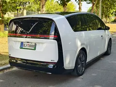 2025 Li Auto MEGA Home, белый — фото 14