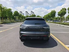 2022 Porsche Macan 2.0T — фото 8
