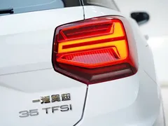 2022 Audi Q2L 35 TFSI, белый — фото 8
