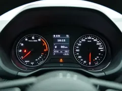 2022 Audi Q2L 35 TFSI, белый — фото 11