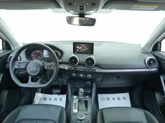 2022 Audi Q2L 35 TFSI, белый — фото 12