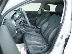 2022 Audi Q2L 35 TFSI, белый — фото 16