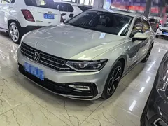 2023 Volkswagen Magotan 200 330TSI DSG — фото 1