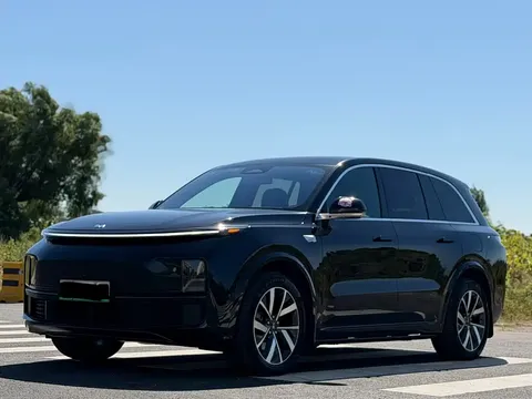 2023 Li Auto L8 Air