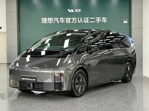 2024 Li Auto MEGA Ultra
