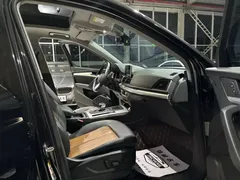 2020 Audi Q5L 40 TFSI, чёрный — фото 11