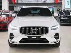 2023 Volvo XC60 4WD Luxury, белый — фото 2