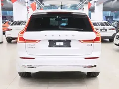 2023 Volvo XC60 4WD Luxury, белый — фото 4