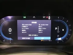 2023 Volvo XC60 4WD Luxury, белый — фото 7