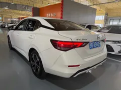 2023 Nissan Sylphy 1.6L CVT, белый — фото 4
