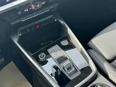 2022 Audi A3 Sportback 35 TFSI, зелёный — фото 8