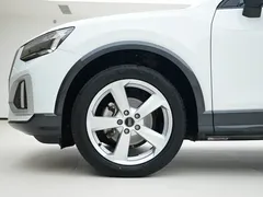 2022 Audi Q2L 35 TFSI, белый — фото 14